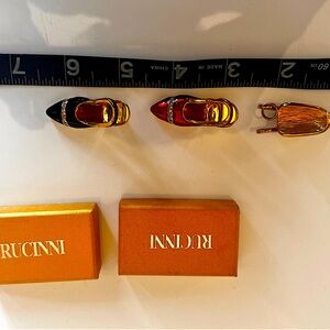 Decorative jewelry pieces for display